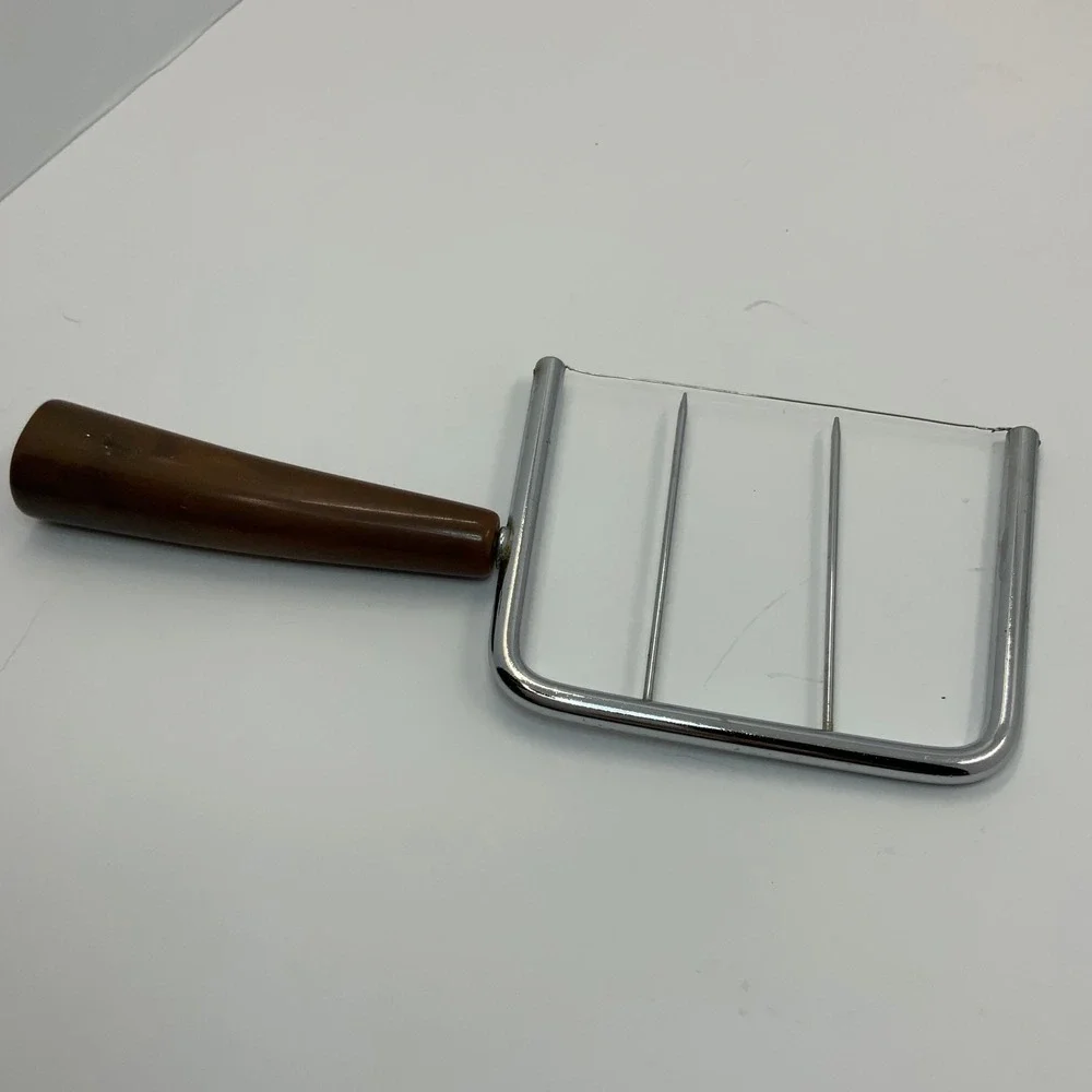Vintage Unbranded Wire Cheese Slicer Bakelite Chrome Brown 7.5x3.5in
